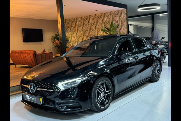 Mercedes-Benz A-Klasse 180 Business Solution AMG Garantie NAP Memory Pano Ambient Carplay Night Cruise Clima Navi Led Dab Rijklaar