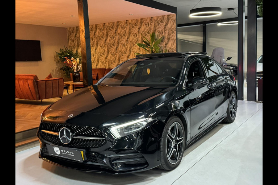 Mercedes-Benz A-Klasse 180 Business Solution AMG Garantie NAP Memory Pano Ambient Carplay Night Cruise Clima Navi Led Dab Rijklaar