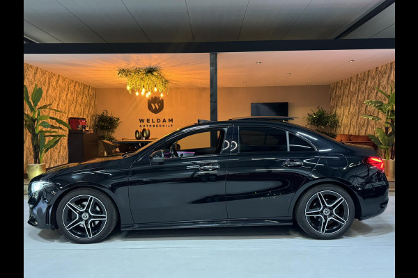 Mercedes-Benz A-Klasse 180 Business Solution AMG Garantie NAP Memory Pano Ambient Carplay Night Cruise Clima Navi Led Dab Rijklaar