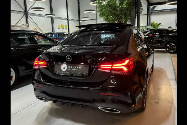Mercedes-Benz A-Klasse 180 Business Solution AMG Garantie NAP Memory Pano Ambient Carplay Night Cruise Clima Navi Led Dab Rijklaar
