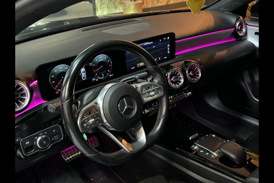 Mercedes-Benz A-Klasse 180 Business Solution AMG Garantie NAP Memory Pano Ambient Carplay Night Cruise Clima Navi Led Dab Rijklaar