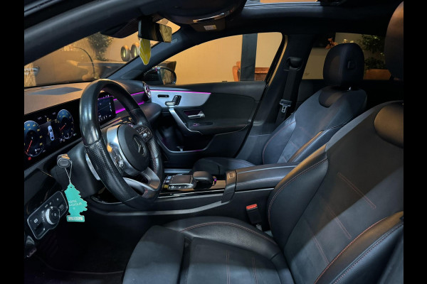 Mercedes-Benz A-Klasse 180 Business Solution AMG Garantie NAP Memory Pano Ambient Carplay Night Cruise Clima Navi Led Dab Rijklaar
