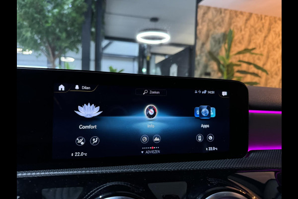 Mercedes-Benz A-Klasse 180 Business Solution AMG Garantie NAP Memory Pano Ambient Carplay Night Cruise Clima Navi Led Dab Rijklaar