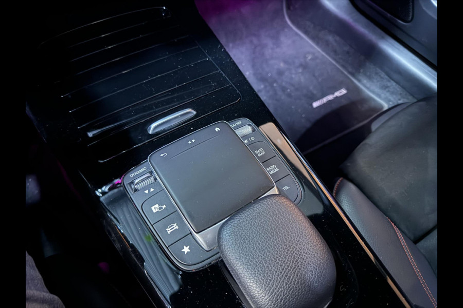 Mercedes-Benz A-Klasse 180 Business Solution AMG Garantie NAP Memory Pano Ambient Carplay Night Cruise Clima Navi Led Dab Rijklaar