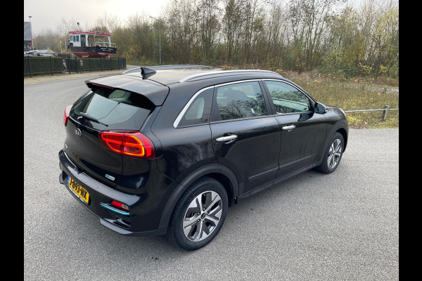 Kia e-Niro DynamicLine 64 kWh BEV Elektrisch APPEL- CARPLAY LEER NAVIGATIE CAMERA