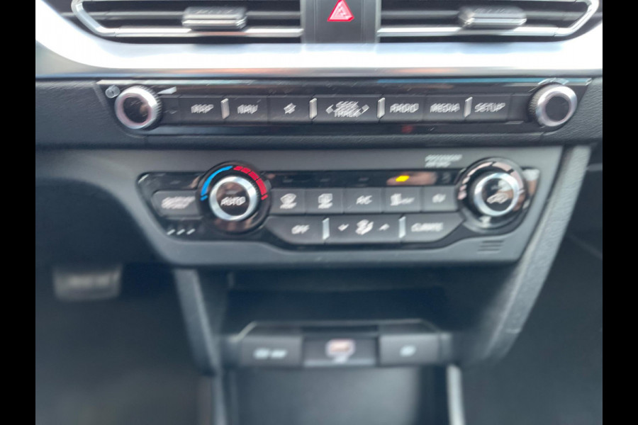 Kia e-Niro DynamicLine 64 kWh BEV Elektrisch APPEL- CARPLAY LEER NAVIGATIE CAMERA