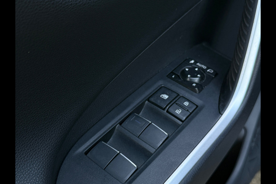 Toyota RAV4 2.5 Hybrid AWD Alcantara|Navi|Camera|Carplay|Dealer Onderhouden