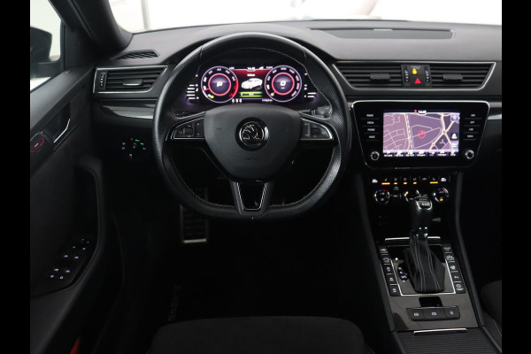 Škoda Superb 2.0 TSI 4x4 Sportline | Leder/Alcantara | Stoelverwarming | Camera | Carplay | Memory | Bi-Xenon | Navigatie | Sportstoelen | Parkeerhulp | Climate control | Bluetooth | Cruise control