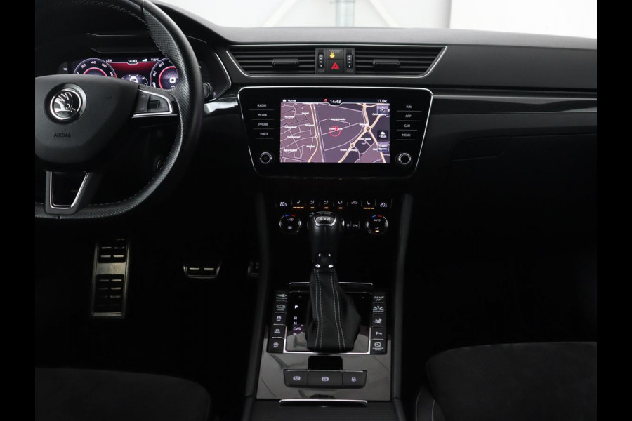 Škoda Superb 2.0 TSI 4x4 Sportline | Leder/Alcantara | Stoelverwarming | Camera | Carplay | Memory | Bi-Xenon | Navigatie | Sportstoelen | Parkeerhulp | Climate control | Bluetooth | Cruise control