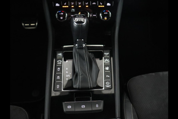 Škoda Superb 2.0 TSI 4x4 Sportline | Leder/Alcantara | Stoelverwarming | Camera | Carplay | Memory | Bi-Xenon | Navigatie | Sportstoelen | Parkeerhulp | Climate control | Bluetooth | Cruise control