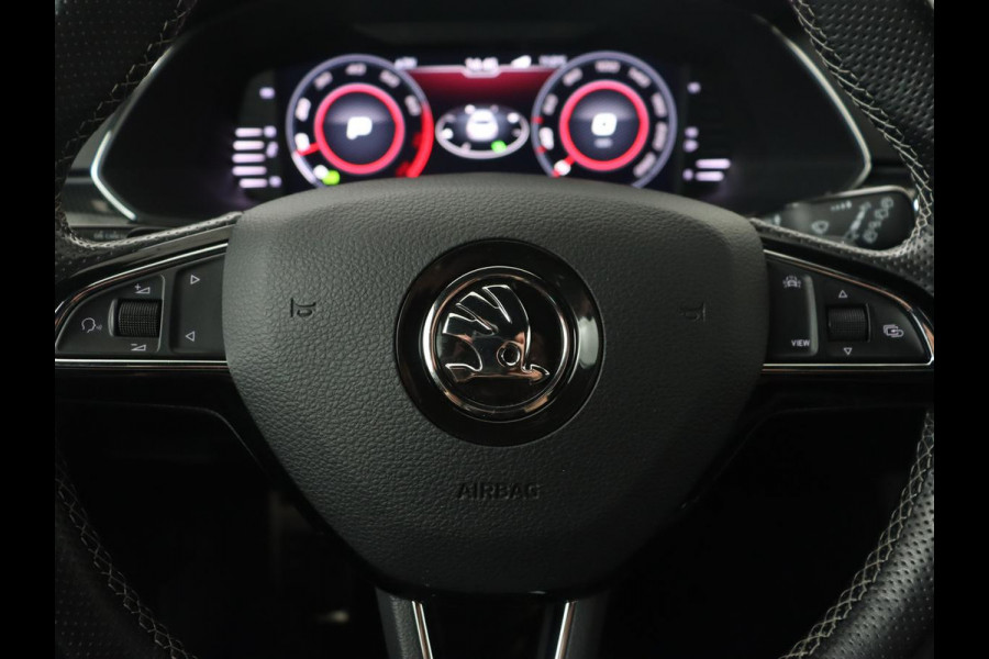Škoda Superb 2.0 TSI 4x4 Sportline | Leder/Alcantara | Stoelverwarming | Camera | Carplay | Memory | Bi-Xenon | Navigatie | Sportstoelen | Parkeerhulp | Climate control | Bluetooth | Cruise control