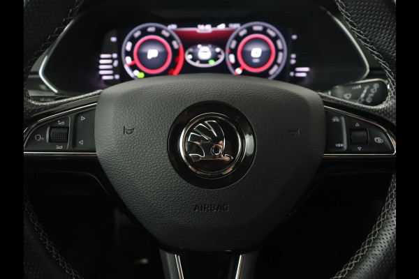 Škoda Superb 2.0 TSI 4x4 Sportline | Leder/Alcantara | Stoelverwarming | Camera | Carplay | Memory | Bi-Xenon | Navigatie | Sportstoelen | Parkeerhulp | Climate control | Bluetooth | Cruise control