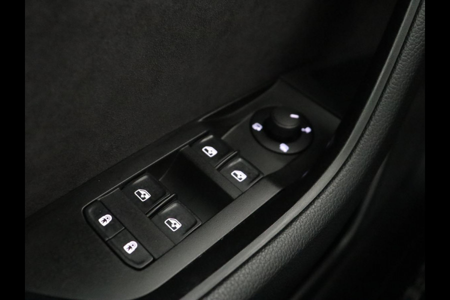 Škoda Superb 2.0 TSI 4x4 Sportline | Leder/Alcantara | Stoelverwarming | Camera | Carplay | Memory | Bi-Xenon | Navigatie | Sportstoelen | Parkeerhulp | Climate control | Bluetooth | Cruise control