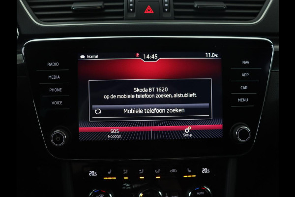 Škoda Superb 2.0 TSI 4x4 Sportline | Leder/Alcantara | Stoelverwarming | Camera | Carplay | Memory | Bi-Xenon | Navigatie | Sportstoelen | Parkeerhulp | Climate control | Bluetooth | Cruise control