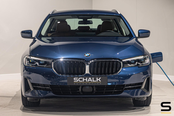 BMW 5 Serie Touring 530e xDrive High Executive|Camera|Dealer