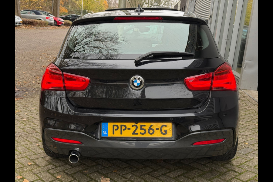 BMW 1-serie 118i Corporate Lease High Executive M Sport l Schuifdak l Volleder l Xenon l Grootbeeld Navi l VDOH l