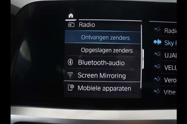 BMW 3-serie 320e M Sport | Leder | Trekhaak | Stoelverwarming | Carplay | Sportstoelen | Laserlicht | Live Cockpit | DAB | Parkeerhulp | Navigatie | Climate control | Bluetooth | Cruise control