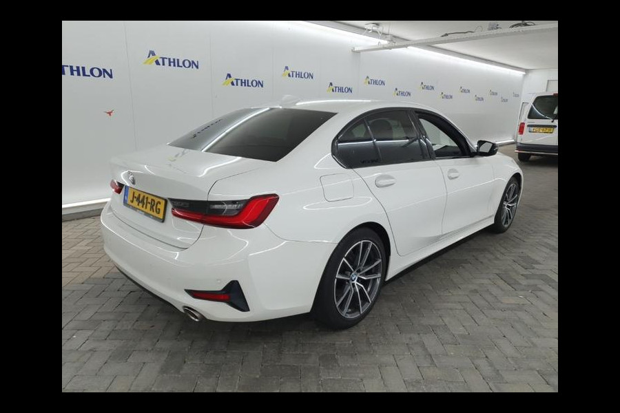 BMW 3 Serie 318i Aut. 156pk Executive Ed. | Panorama | Leder | Carplay | LED