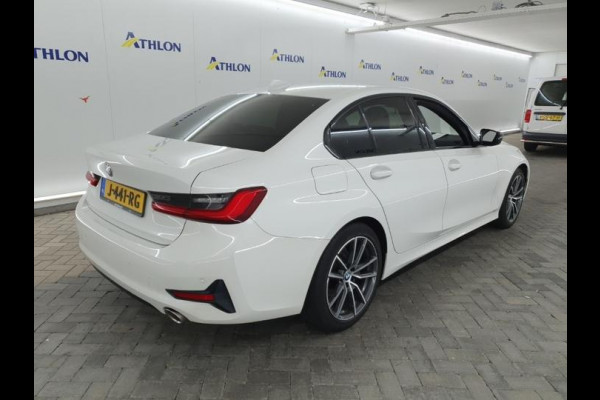 BMW 3 Serie 318i Aut. 156pk Executive Ed. | Panorama | Leder | Carplay | LED