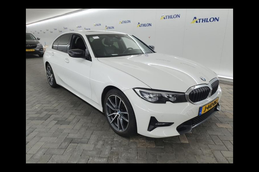 BMW 3 Serie 318i Aut. 156pk Executive Ed. | Panorama | Leder | Carplay | LED