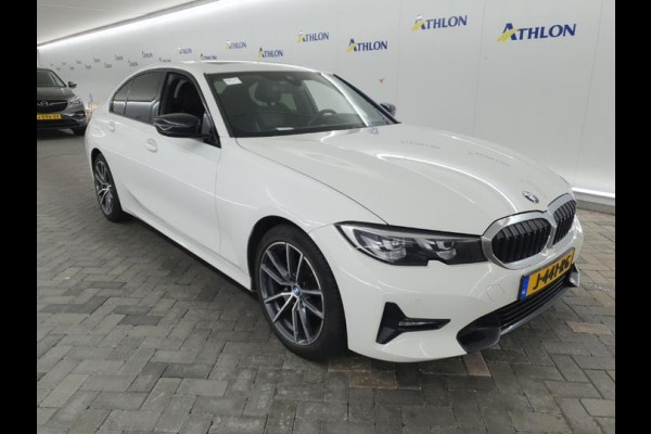 BMW 3 Serie 318i Aut. 156pk Executive Ed. | Panorama | Leder | Carplay | LED