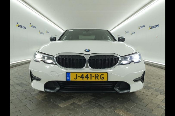 BMW 3 Serie 318i Aut. 156pk Executive Ed. | Panorama | Leder | Carplay | LED