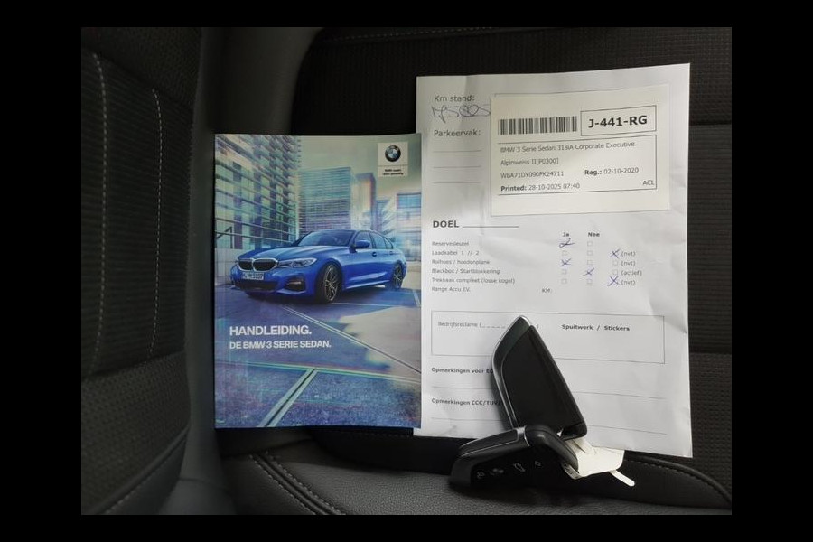 BMW 3 Serie 318i Aut. 156pk Executive Ed. | Panorama | Leder | Carplay | LED