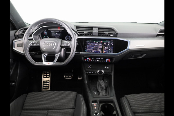 Audi Q3 45 TFSI e S edition 245pk | Navigatie | Stoelverwarming | 19 inch lichtmetalen velgen | 3 spaak afgevlakt stuurwiel