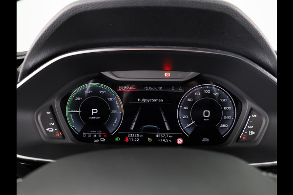 Audi Q3 45 TFSI e S edition 245pk | Navigatie | Stoelverwarming | 19 inch lichtmetalen velgen | 3 spaak afgevlakt stuurwiel