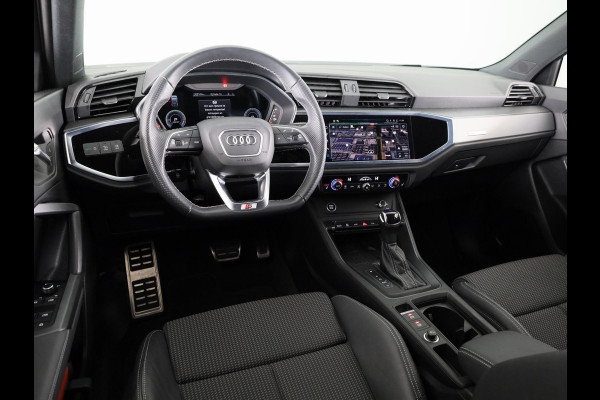 Audi Q3 45 TFSI e S edition 245pk | Navigatie | Stoelverwarming | 19 inch lichtmetalen velgen | 3 spaak afgevlakt stuurwiel