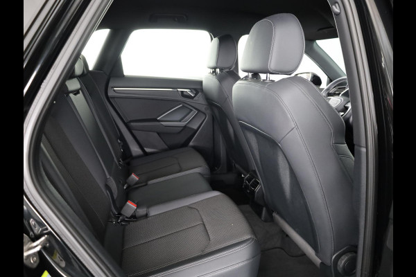 Audi Q3 45 TFSI e S edition 245pk | Navigatie | Stoelverwarming | 19 inch lichtmetalen velgen | 3 spaak afgevlakt stuurwiel