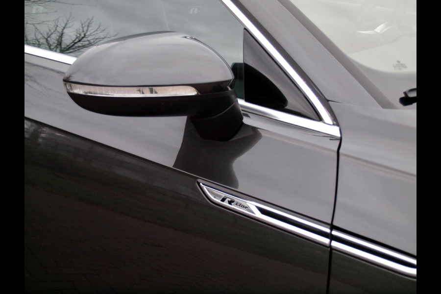 Volkswagen Arteon 2.0 TSI Business R Exclusive Elektrisch glazen Panorama-dak | 2X R-Line | Virtual Cockpit | Camera | Apple Carplay |