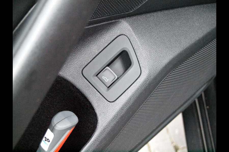 Volkswagen Arteon 2.0 TSI Business R Exclusive Elektrisch glazen Panorama-dak | 2X R-Line | Virtual Cockpit | Camera | Apple Carplay |