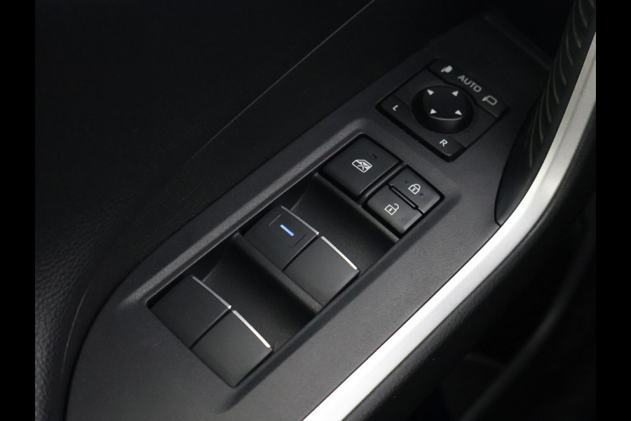 Toyota RAV4 2.5 HYBRID BI-TONE EDITION GARANTIE 2031 ! TREKHAAK.CARPLAY NAVI.CAMERA.100% ONDERHOUDEN