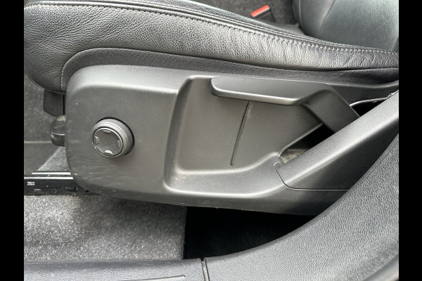 Volvo XC40 1.5 T5 Recharge R-Design | Leder | Electr Trekhaak 1800kg | Stoelverwarming | Navi | occasion