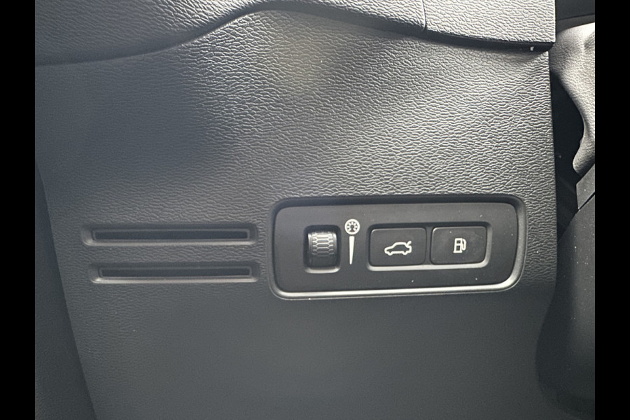 Volvo XC40 1.5 T5 Recharge R-Design | Leder | Electr Trekhaak 1800kg | Stoelverwarming | Navi | occasion