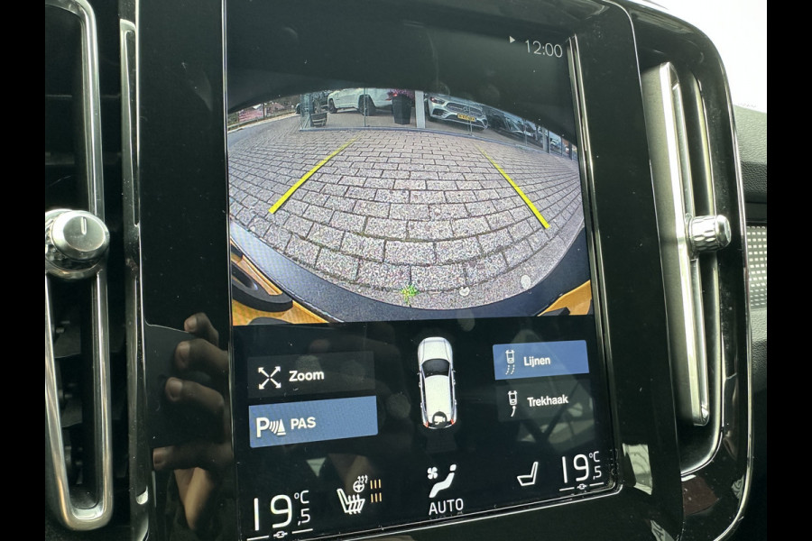 Volvo XC40 1.5 T5 Recharge R-Design | Leder | Electr Trekhaak 1800kg | Stoelverwarming | Navi | occasion