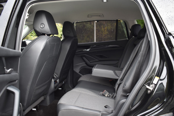 Volkswagen Tayron 1.5 eTSI 150PK DSG LIFE 7-PERSOONS/TREKHAAK/FABRIEKSGARANTIE