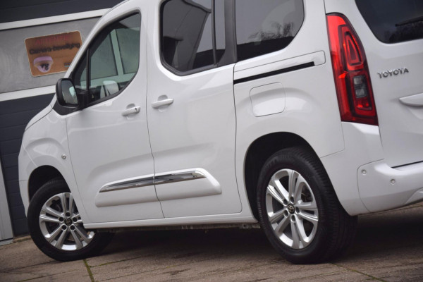 Toyota PROACE CITY Verso 1.2 Turbo Active Automaat/Camera/Navigatie