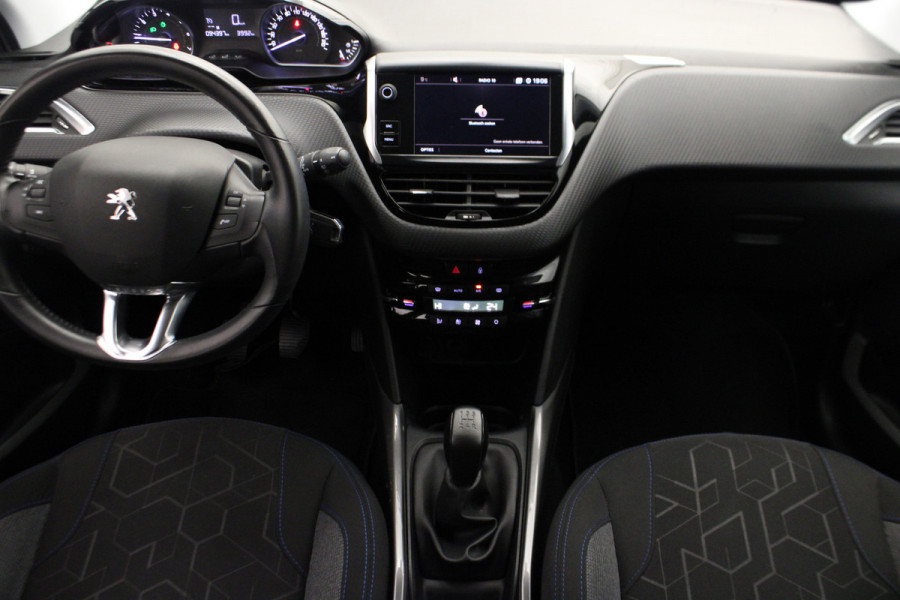 Peugeot 2008 1.2 PureTech Allure |Navi|