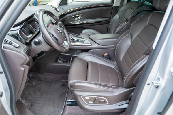 Renault Espace 1.8 TCe Initiale Paris 7 persoons|Prijs rijklaar incl. 12 mnd garantie|Trekhaak NAV PDC Camera Leder Pano LMV