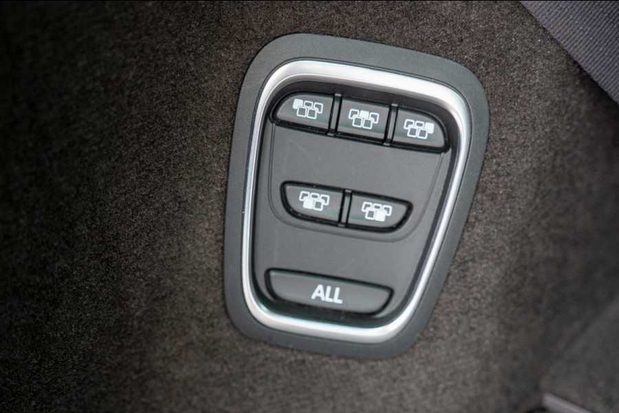 Renault Espace 1.8 TCe Initiale Paris 7 persoons|Prijs rijklaar incl. 12 mnd garantie|Trekhaak NAV PDC Camera Leder Pano LMV