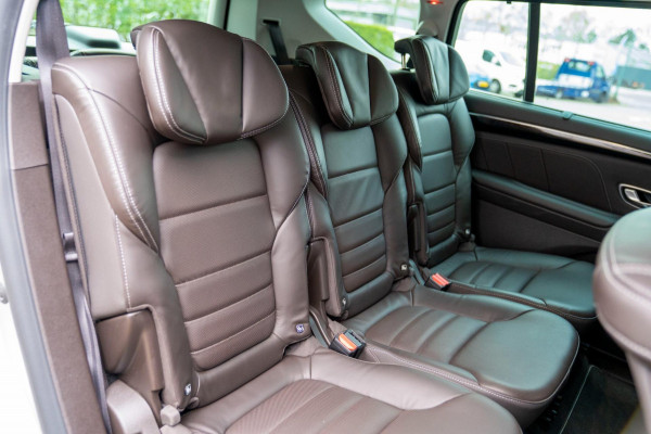 Renault Espace 1.8 TCe Initiale Paris 7 persoons|Prijs rijklaar incl. 12 mnd garantie|Trekhaak NAV PDC Camera Leder Pano LMV