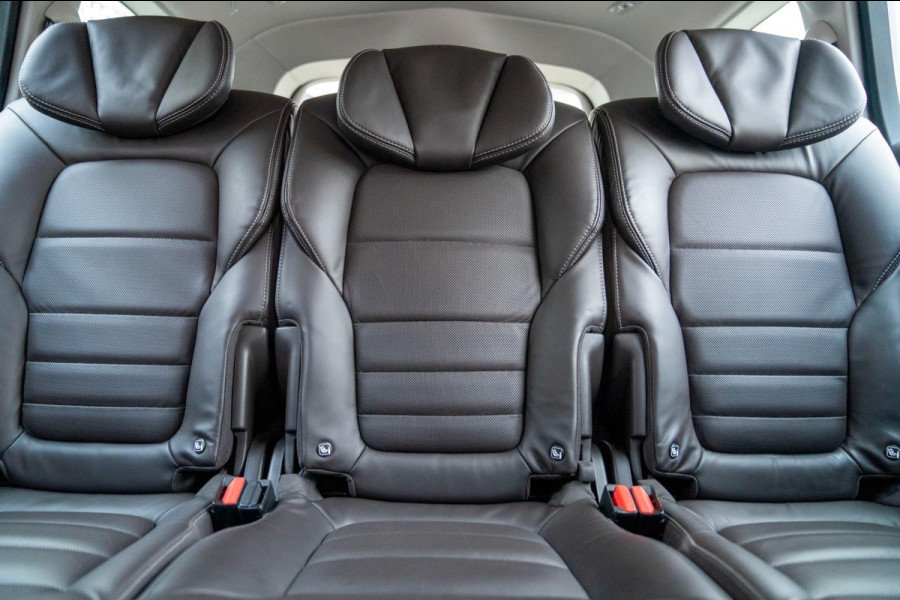 Renault Espace 1.8 TCe Initiale Paris 7 persoons|Prijs rijklaar incl. 12 mnd garantie|Trekhaak NAV PDC Camera Leder Pano LMV