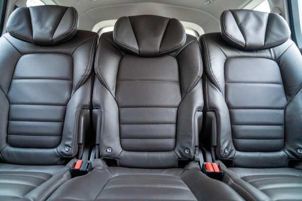 Renault Espace 1.8 TCe Initiale Paris 7 persoons|Prijs rijklaar incl. 12 mnd garantie|Trekhaak NAV PDC Camera Leder Pano LMV