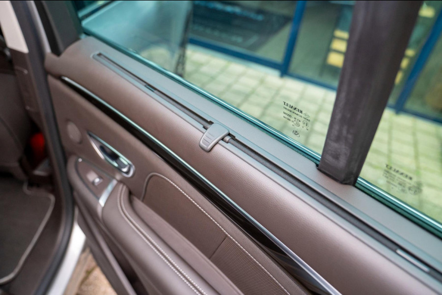 Renault Espace 1.8 TCe Initiale Paris 7 persoons|Prijs rijklaar incl. 12 mnd garantie|Trekhaak NAV PDC Camera Leder Pano LMV