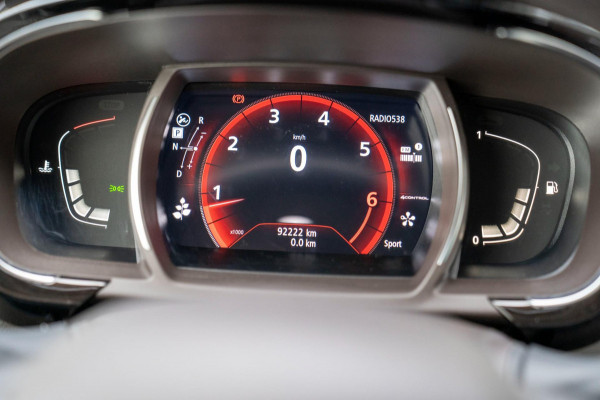 Renault Espace 1.8 TCe Initiale Paris 7 persoons|Prijs rijklaar incl. 12 mnd garantie|Trekhaak NAV PDC Camera Leder Pano LMV