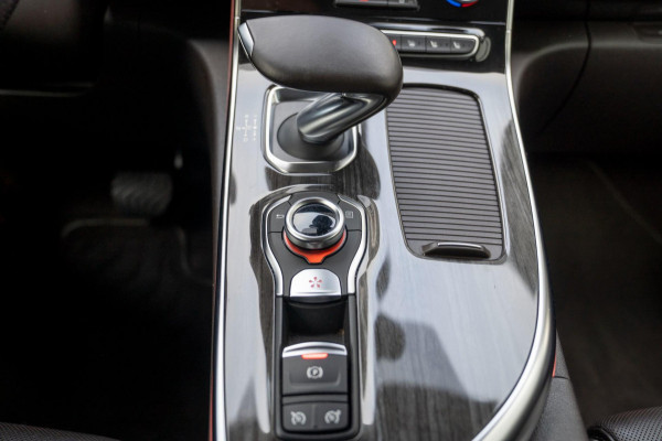 Renault Espace 1.8 TCe Initiale Paris 7 persoons|Prijs rijklaar incl. 12 mnd garantie|Trekhaak NAV PDC Camera Leder Pano LMV