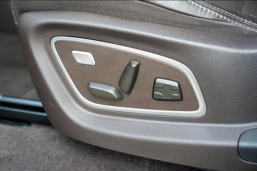 Renault Espace 1.8 TCe Initiale Paris 7 persoons|Prijs rijklaar incl. 12 mnd garantie|Trekhaak NAV PDC Camera Leder Pano LMV