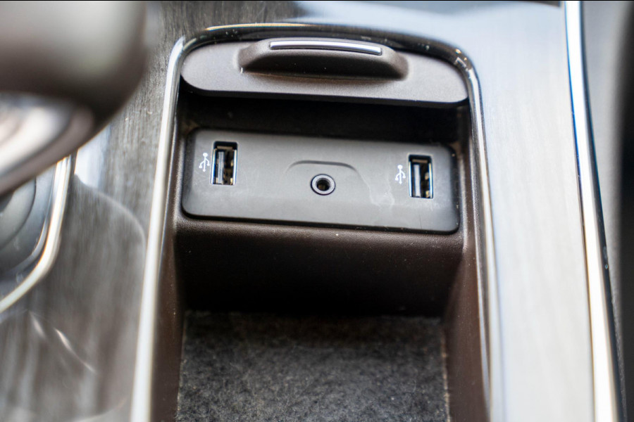 Renault Espace 1.8 TCe Initiale Paris 7 persoons|Prijs rijklaar incl. 12 mnd garantie|Trekhaak NAV PDC Camera Leder Pano LMV